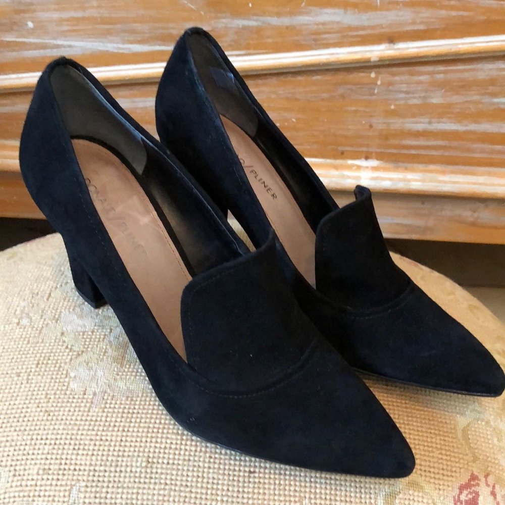 🔥SALE🔥DONALD J PLINER BLACK SUEDE HEELS